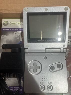 Nintendo Game Boy Advance SP - Silver Metallic Handheld